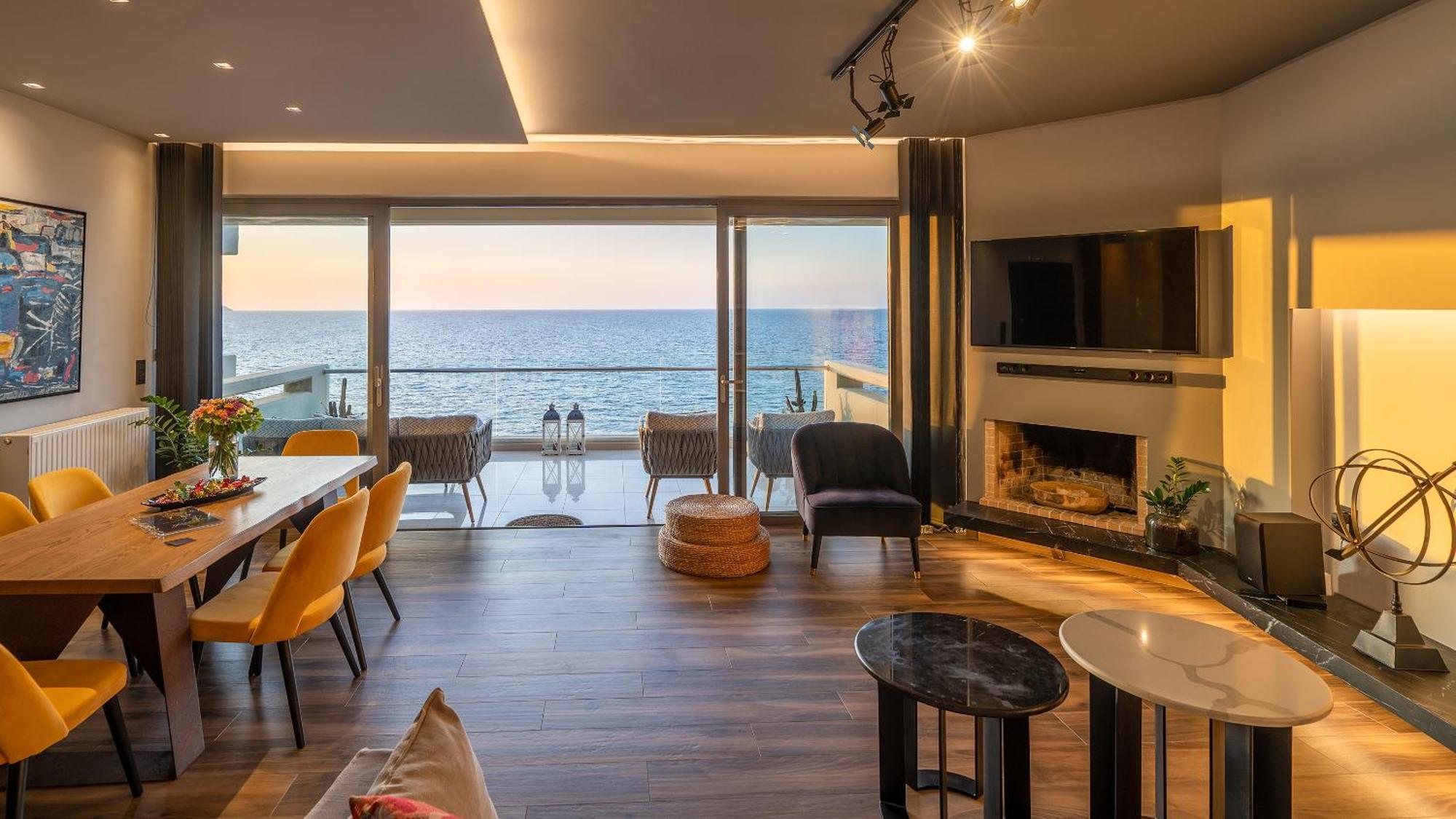 C.p. Luxury Iraklion